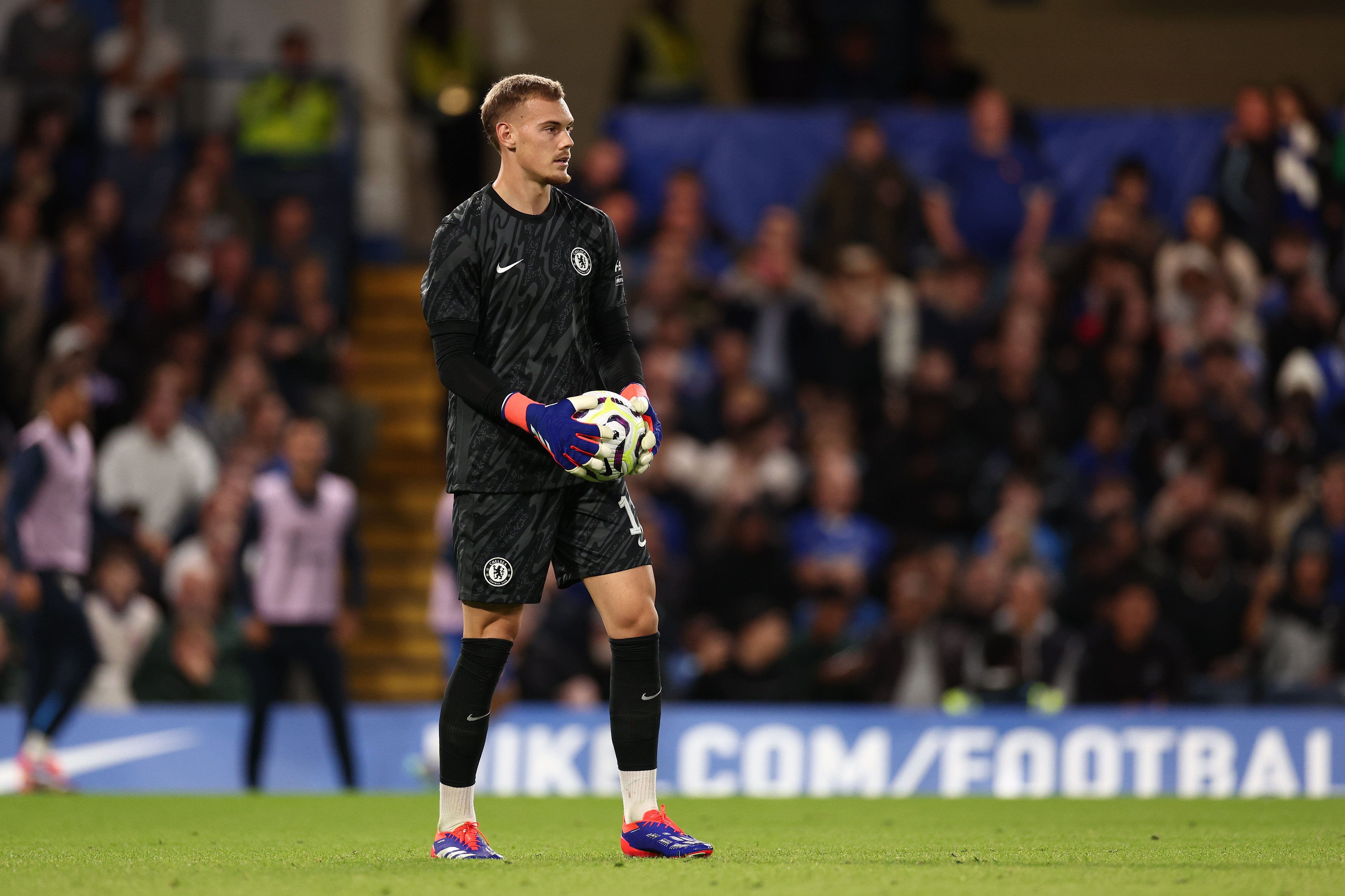 世界杯官网直播app下载正版入口-TA:切尔西输球归结于门将过于简单化,但蓝军确实未找到合适门将