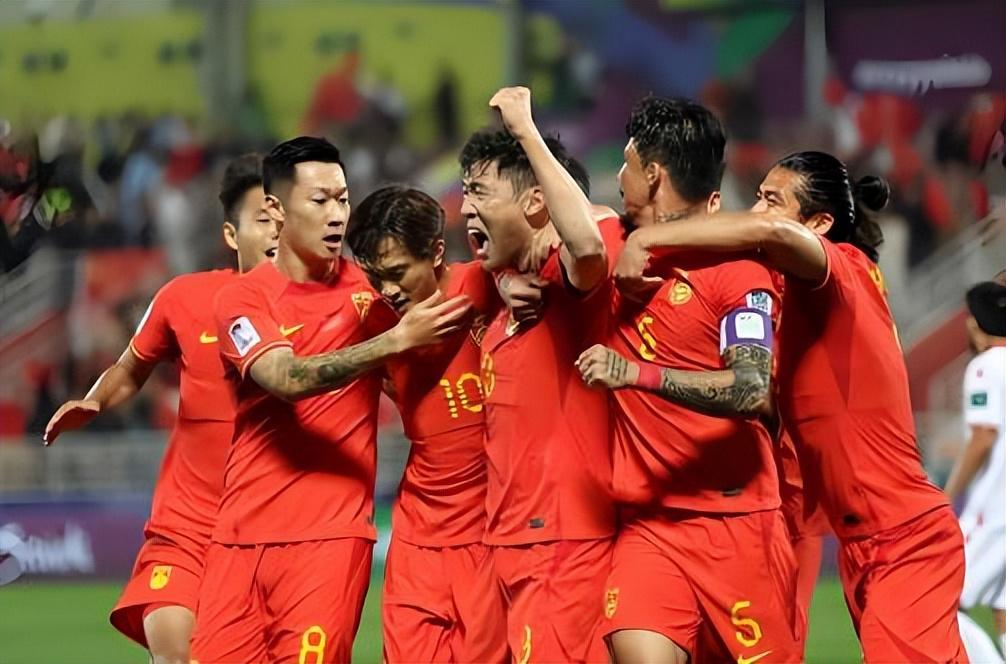 世界杯手机高清观看软件-喜讯!朱鹏宇仅用一场热身赛就征服邵佳一,直接为国足进球爆发