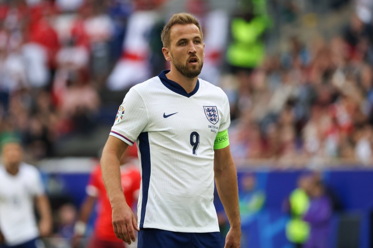 世界杯手机高清观看软件-图赫尔：凯恩遭遇轻伤正在接受评估，本场比赛他无法出战