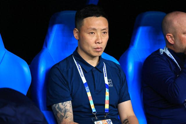 世界杯官方正版软件下载-新鹏城错失主场3连胜！陈涛主动揽责，向深圳球迷说抱歉|玉昆|球队|比赛|球员|中超_新浪体育_新浪新闻
